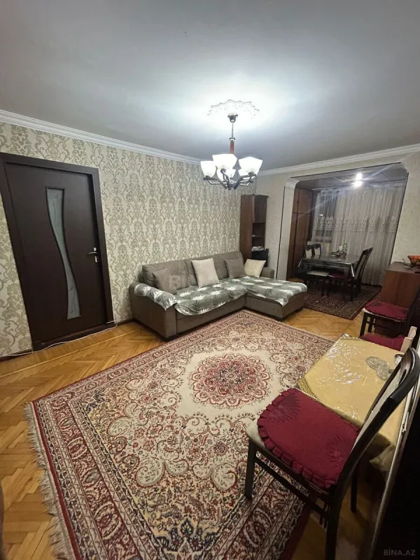 Satılır 2 otaqlı mənzil 61 m²