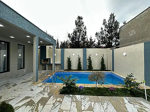 Satılır 4 otaqlı həyət evi 140 m²