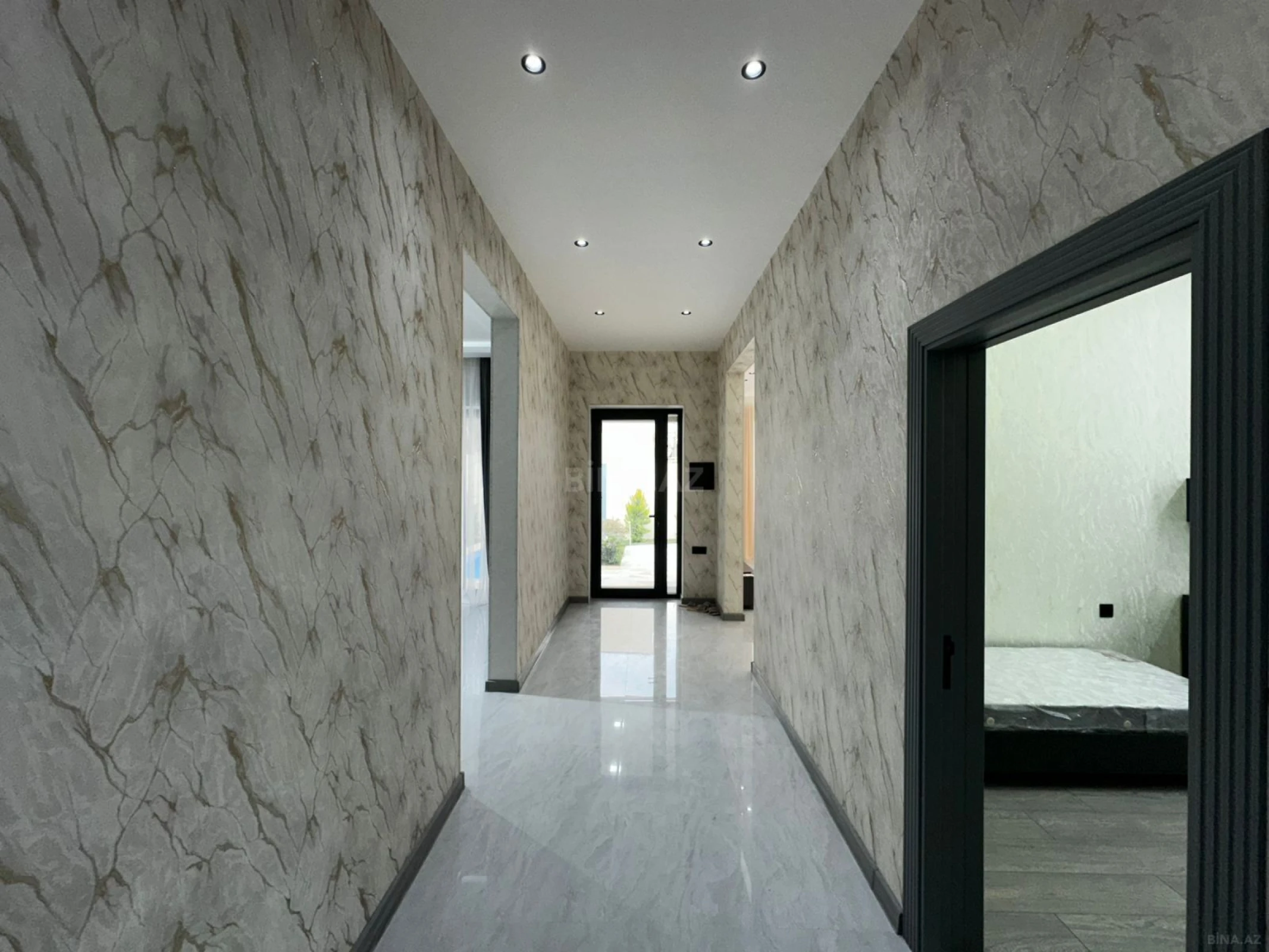 Satılır 4 otaqlı həyət evi 140 m²