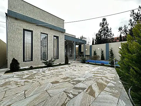 Satılır 4 otaqlı həyət evi 140 m²