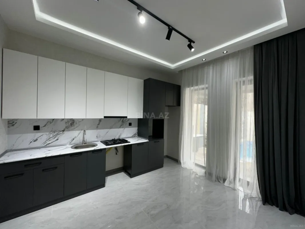 Satılır 4 otaqlı həyət evi 140 m²
