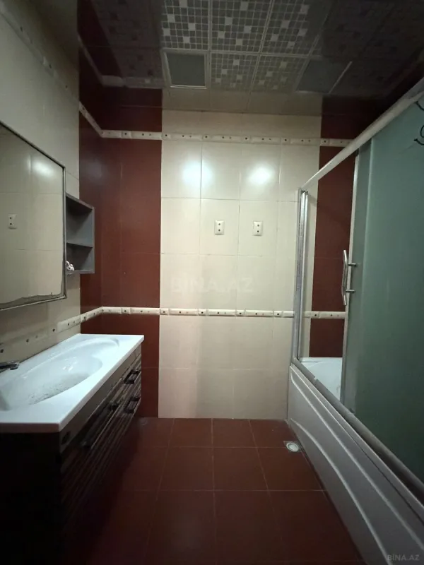 Kirayə verilir 3 otaqlı mənzil 130 m²