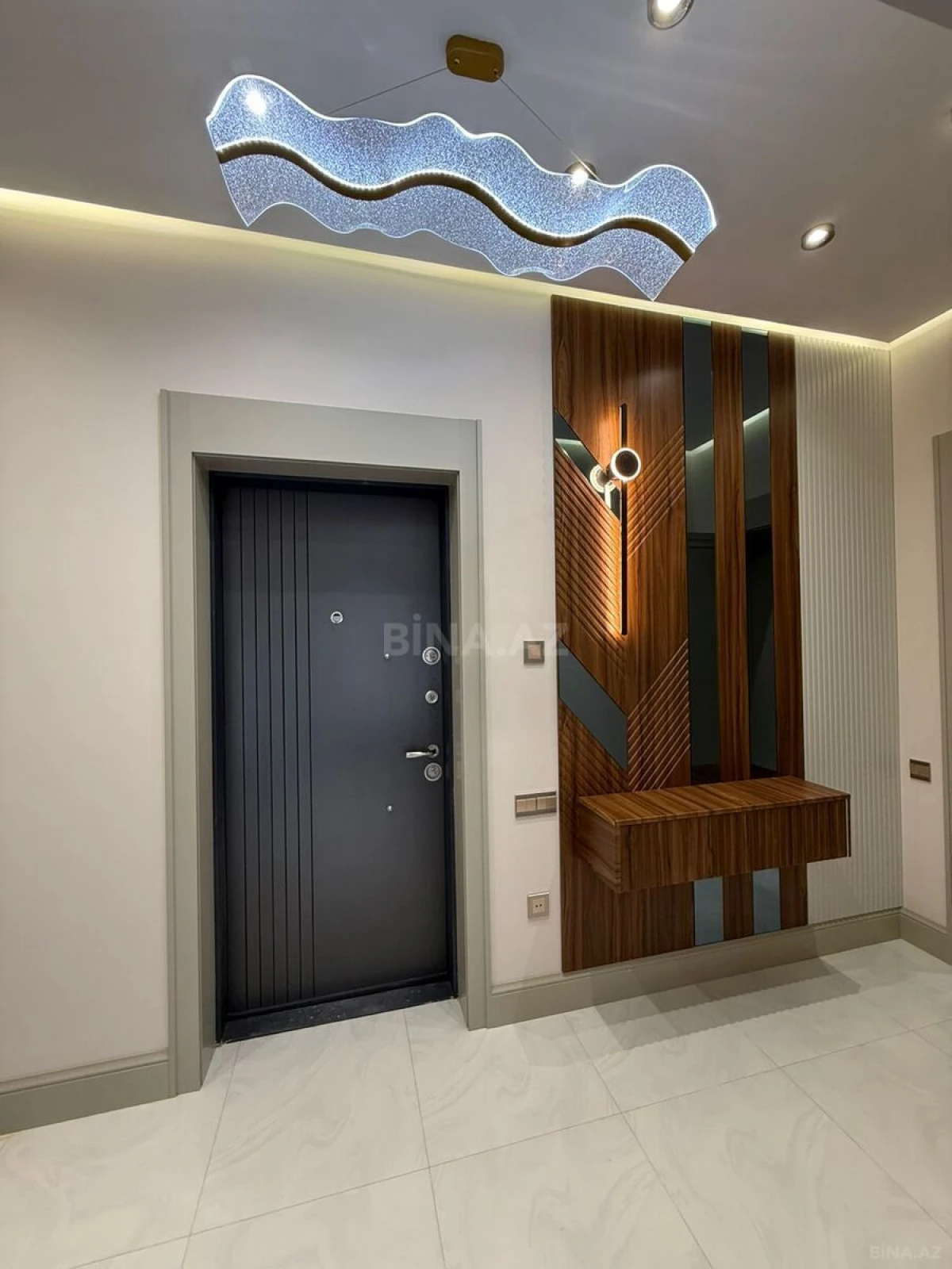 Satılır 2 otaqlı mənzil 68 m²