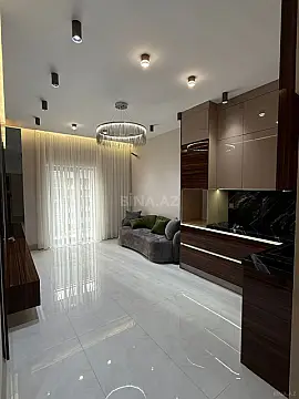Satılır 2 otaqlı mənzil 68 m²