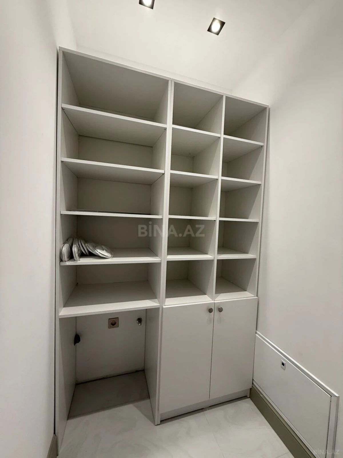 Satılır 2 otaqlı mənzil 68 m²