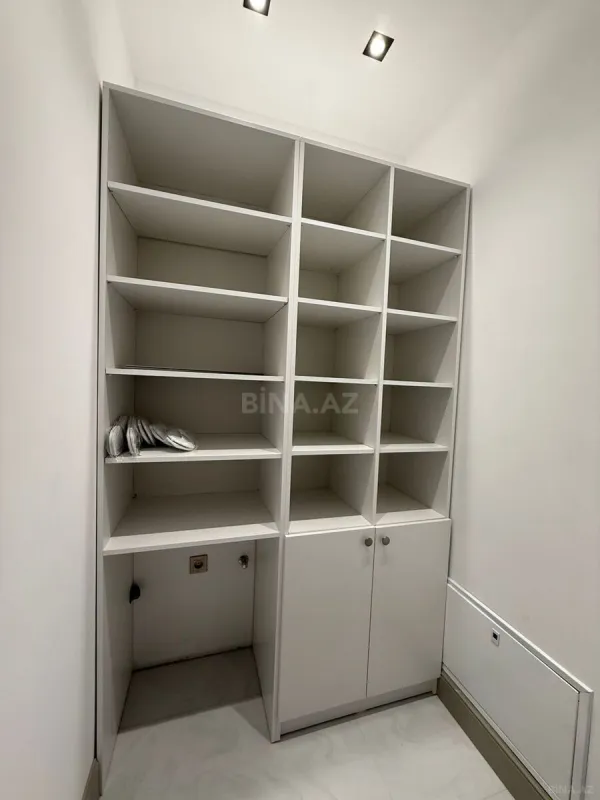 Satılır 2 otaqlı mənzil 68 m²