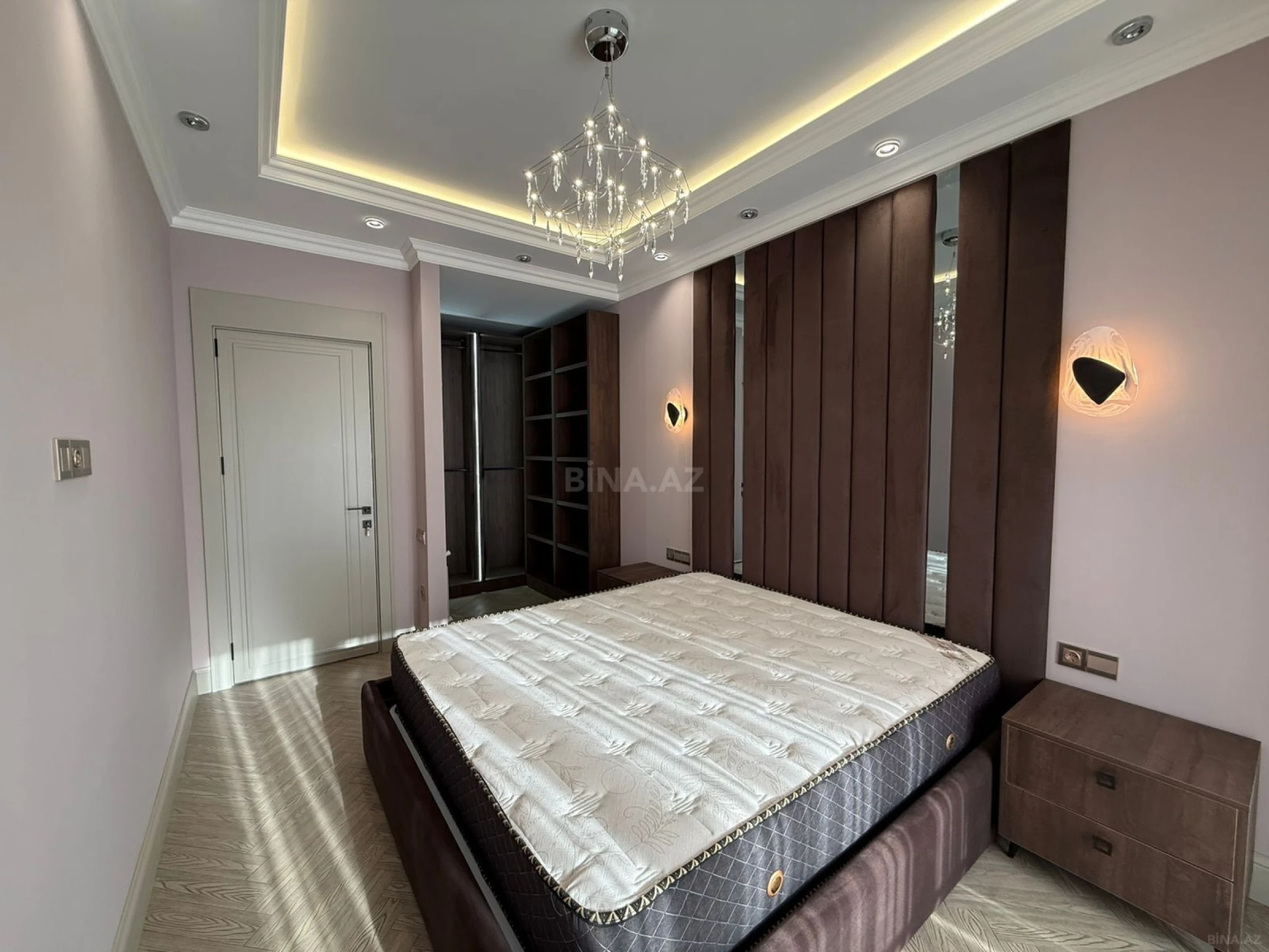 Satılır 2 otaqlı mənzil 68 m²
