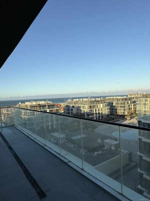 Satılır 3 otaqlı mənzil 119 m²