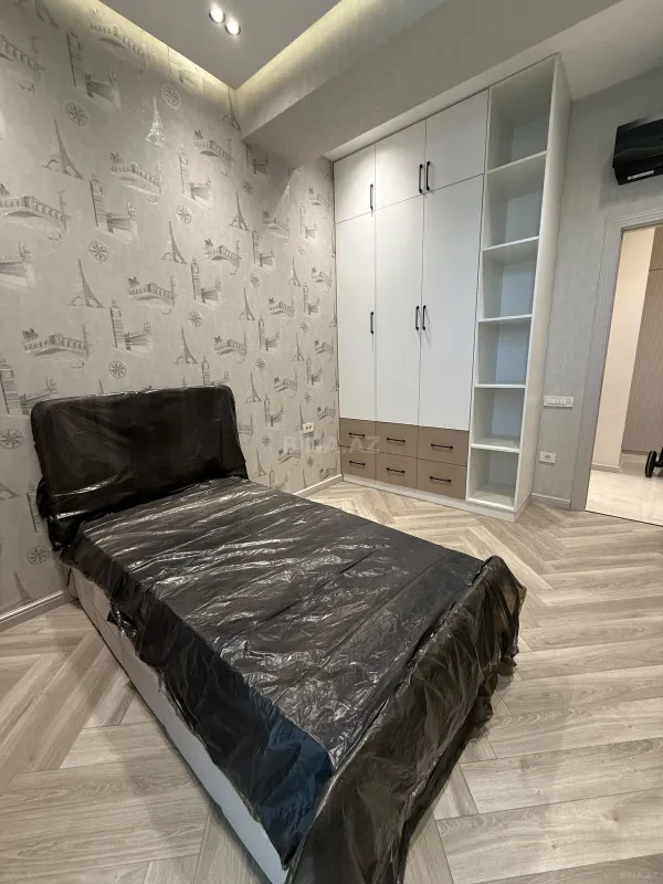 Satılır 3 otaqlı mənzil 119 m²