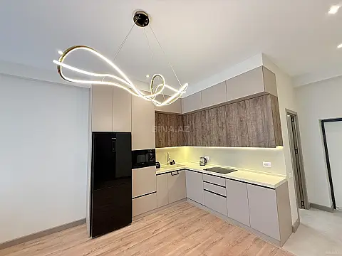 Kirayə verilir 2 otaqlı mənzil 75 m²