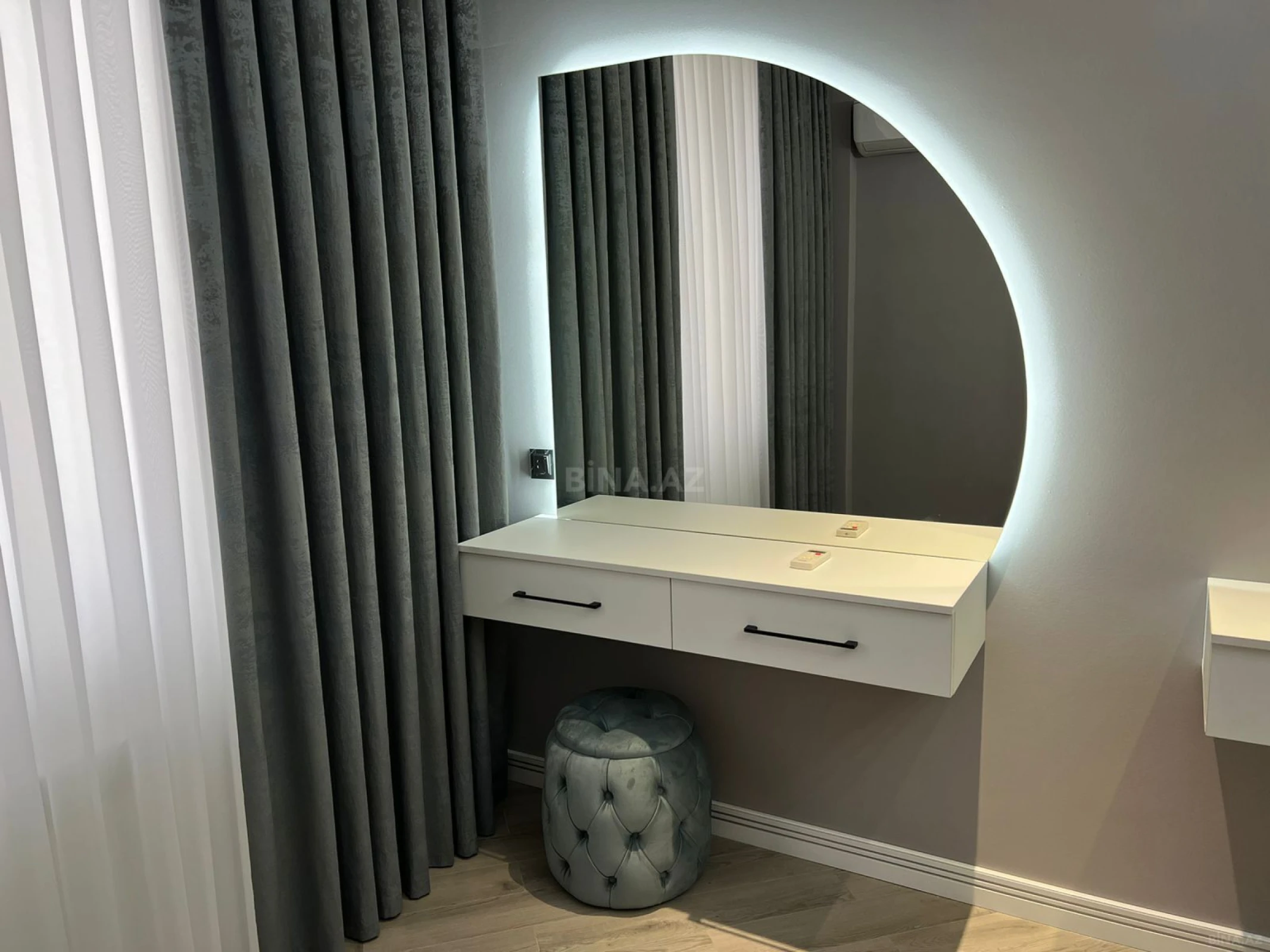 Kirayə verilir 3 otaqlı mənzil 140 m²