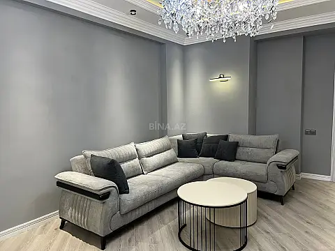 Kirayə verilir 3 otaqlı mənzil 140 m²
