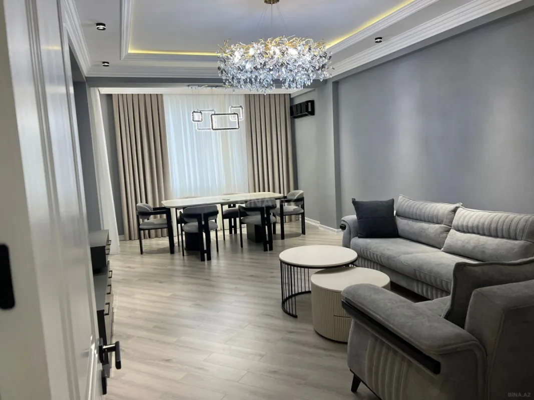 Kirayə verilir 3 otaqlı mənzil 140 m²