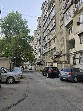 Satılır 2 otaqlı mənzil 42 m² — Bakı, İnşaatçılar 2 otaq 42.00 m²