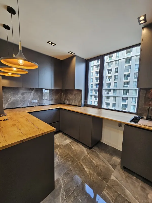 Satılır 3 otaqlı mənzil 100 m²