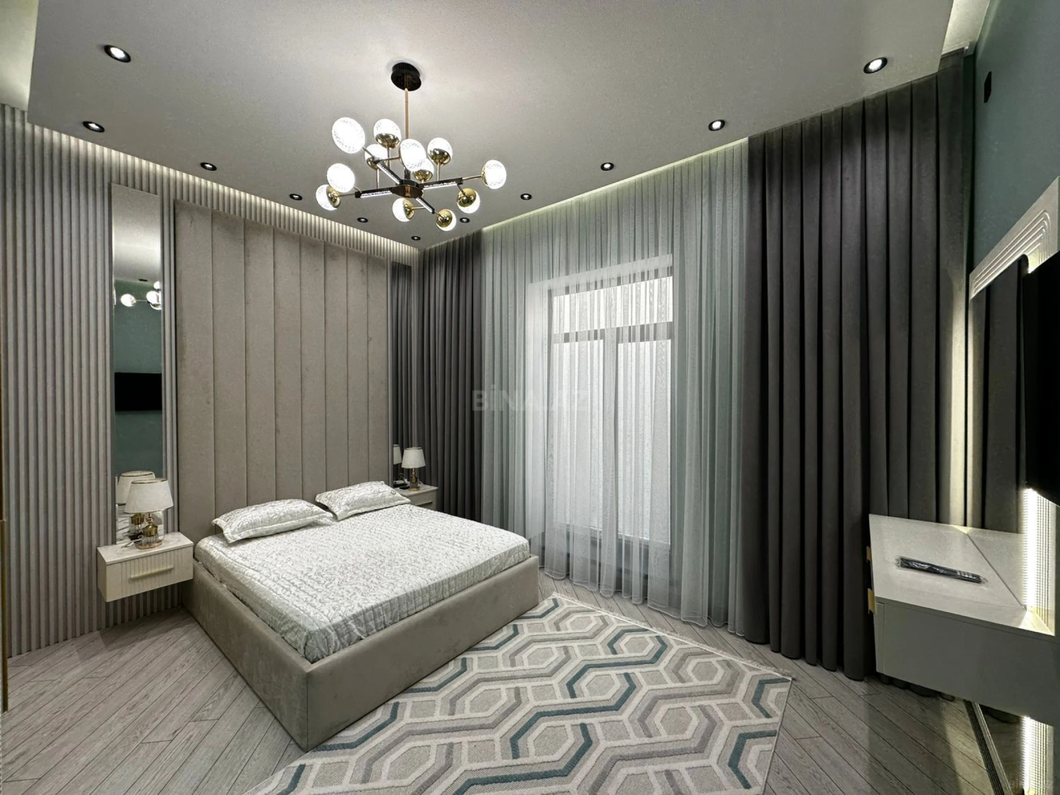 Satılır 5 otaqlı həyət evi 180 m²