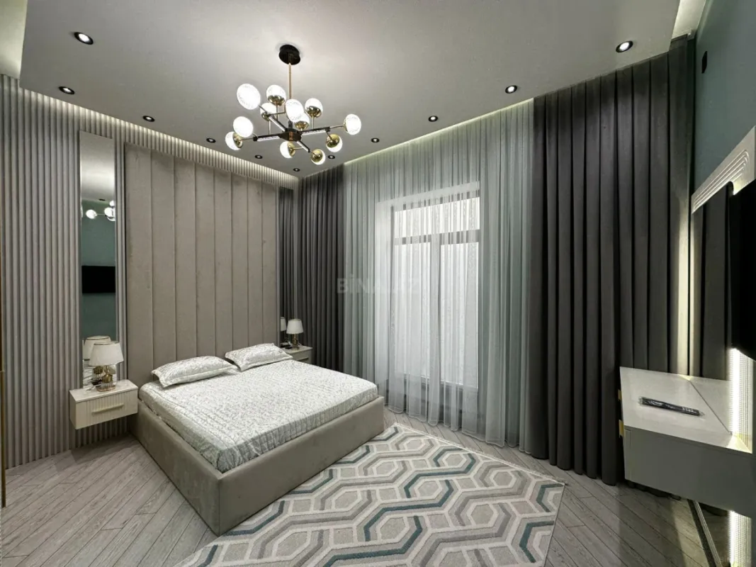 Satılır 5 otaqlı həyət evi 180 m²