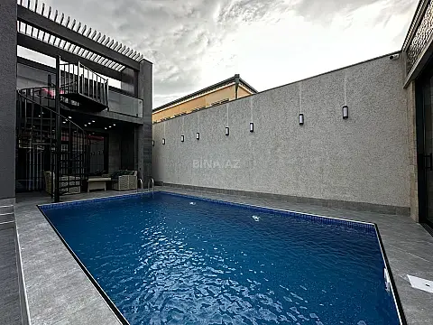 Satılır 5 otaqlı həyət evi 180 m²