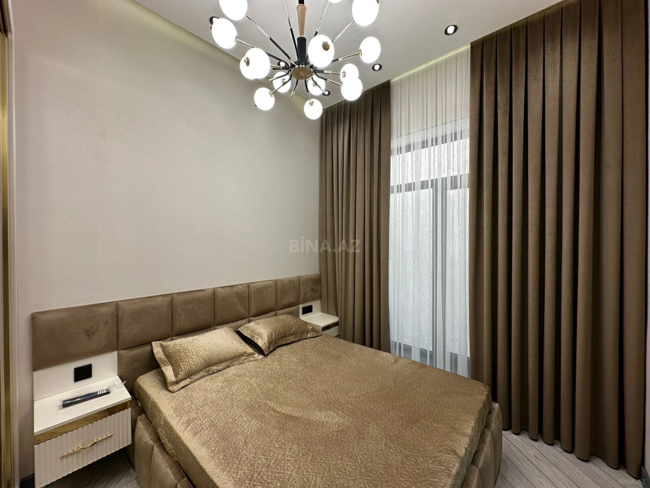 Satılır 5 otaqlı həyət evi 180 m²