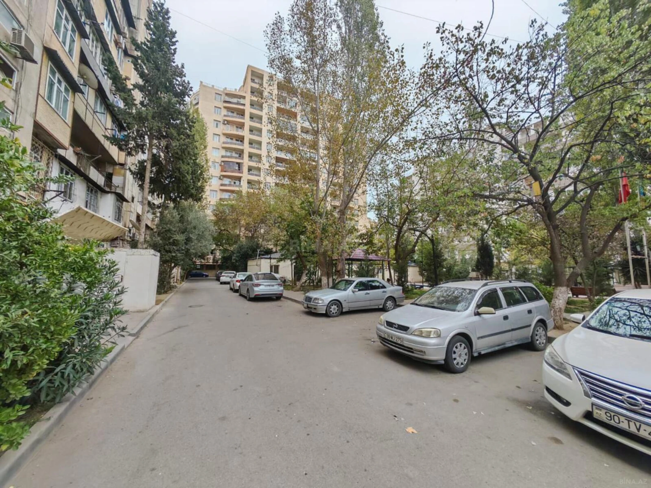 Kirayə verilir 3 otaqlı mənzil 100 m²