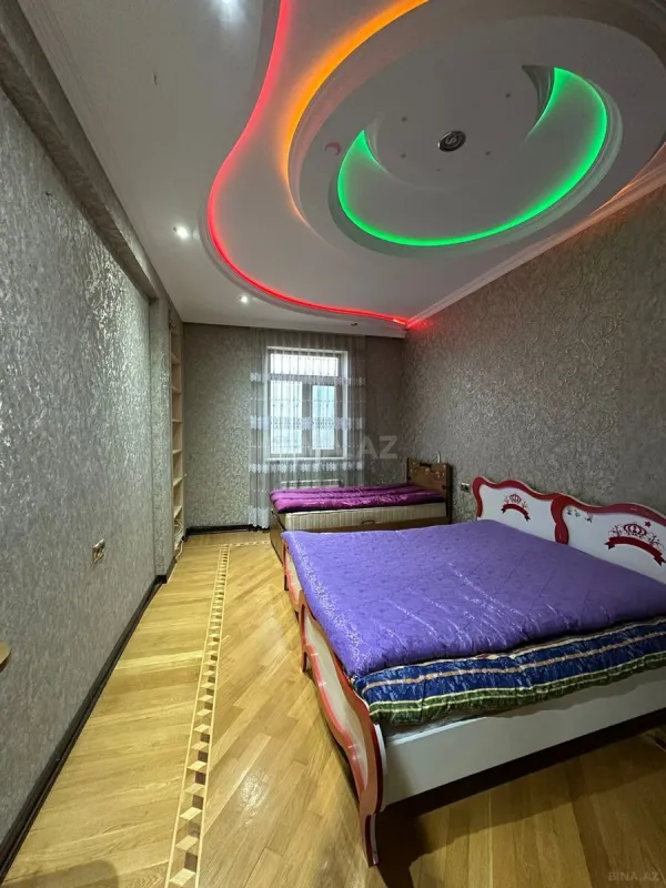 Kirayə verilir 4 otaqlı mənzil 200 m²