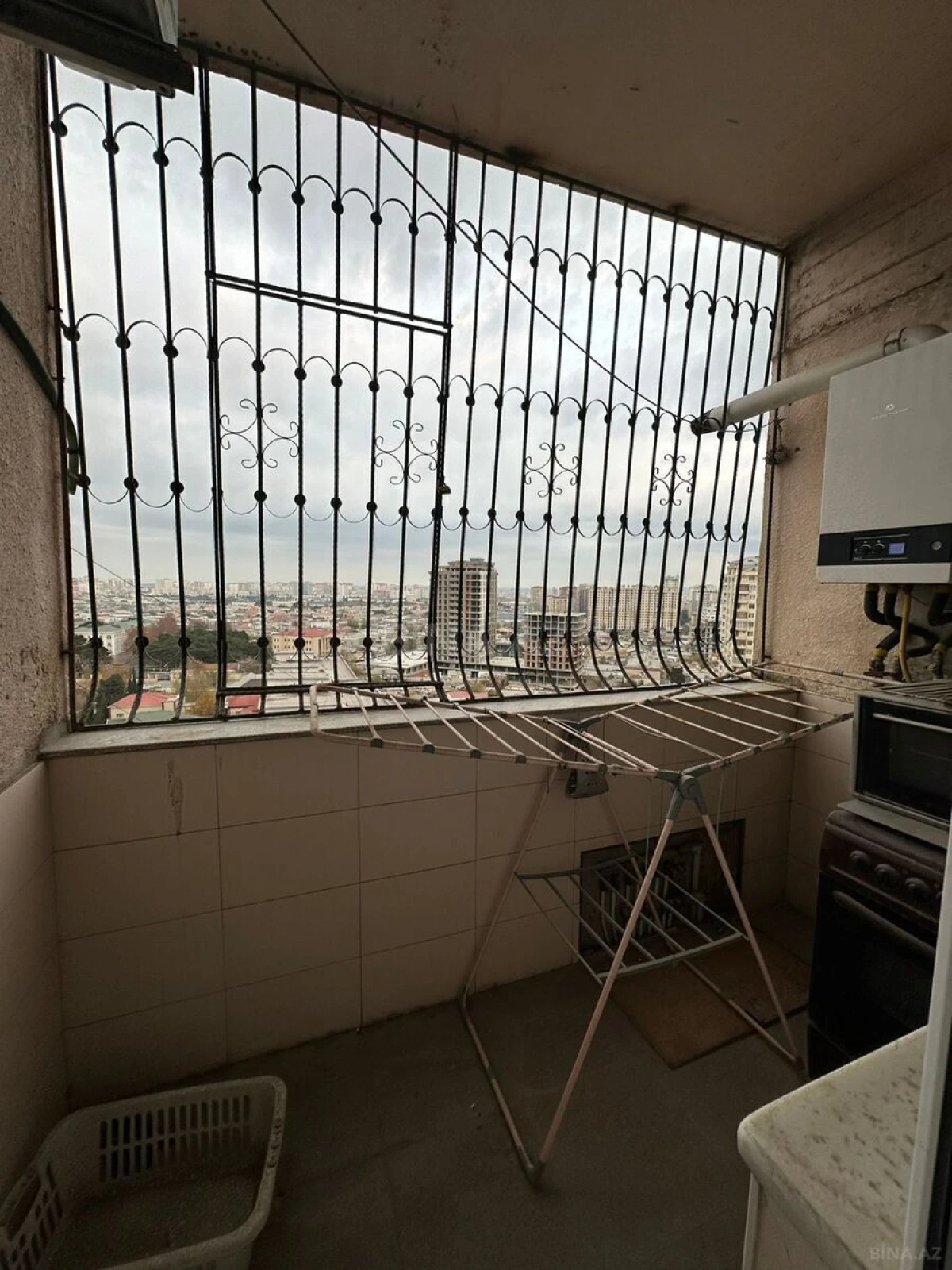 Kirayə verilir 4 otaqlı mənzil 200 m²