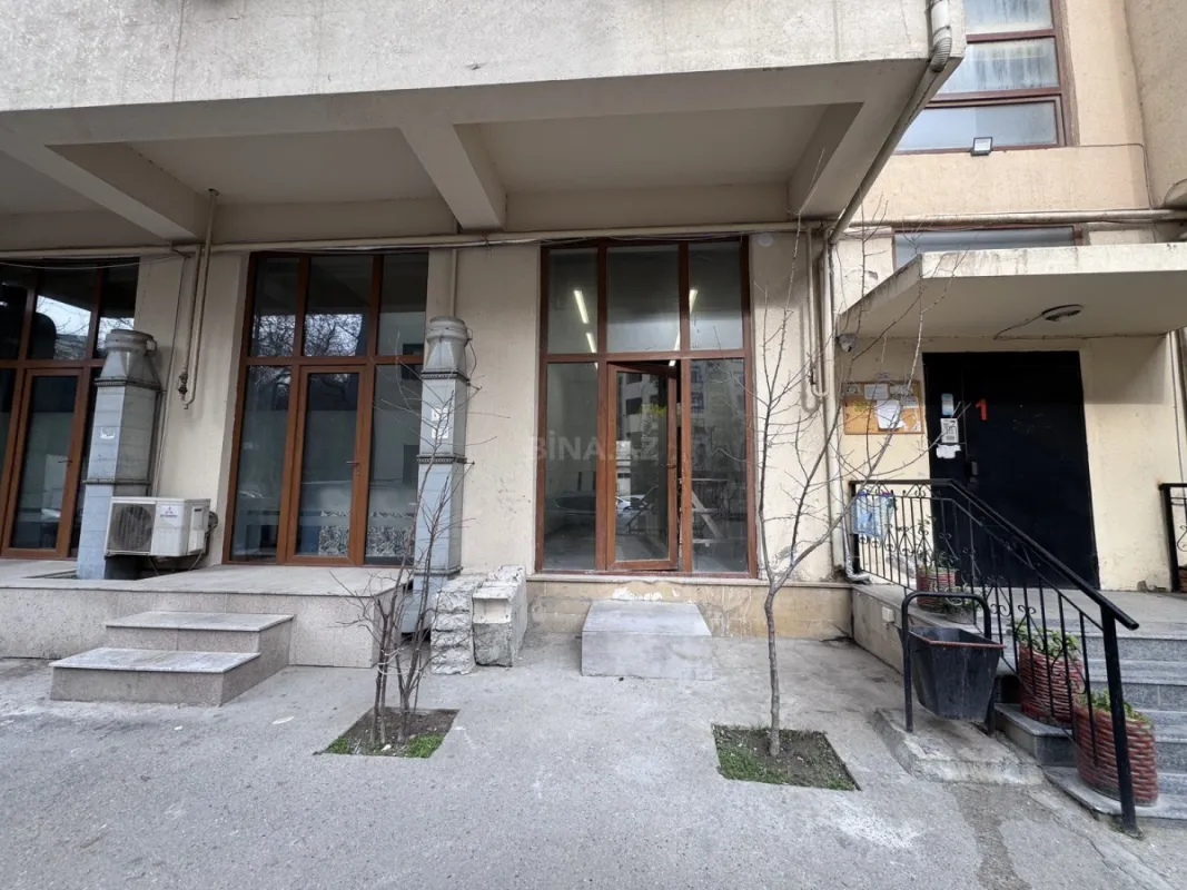 Satılır obyekt 68 m²