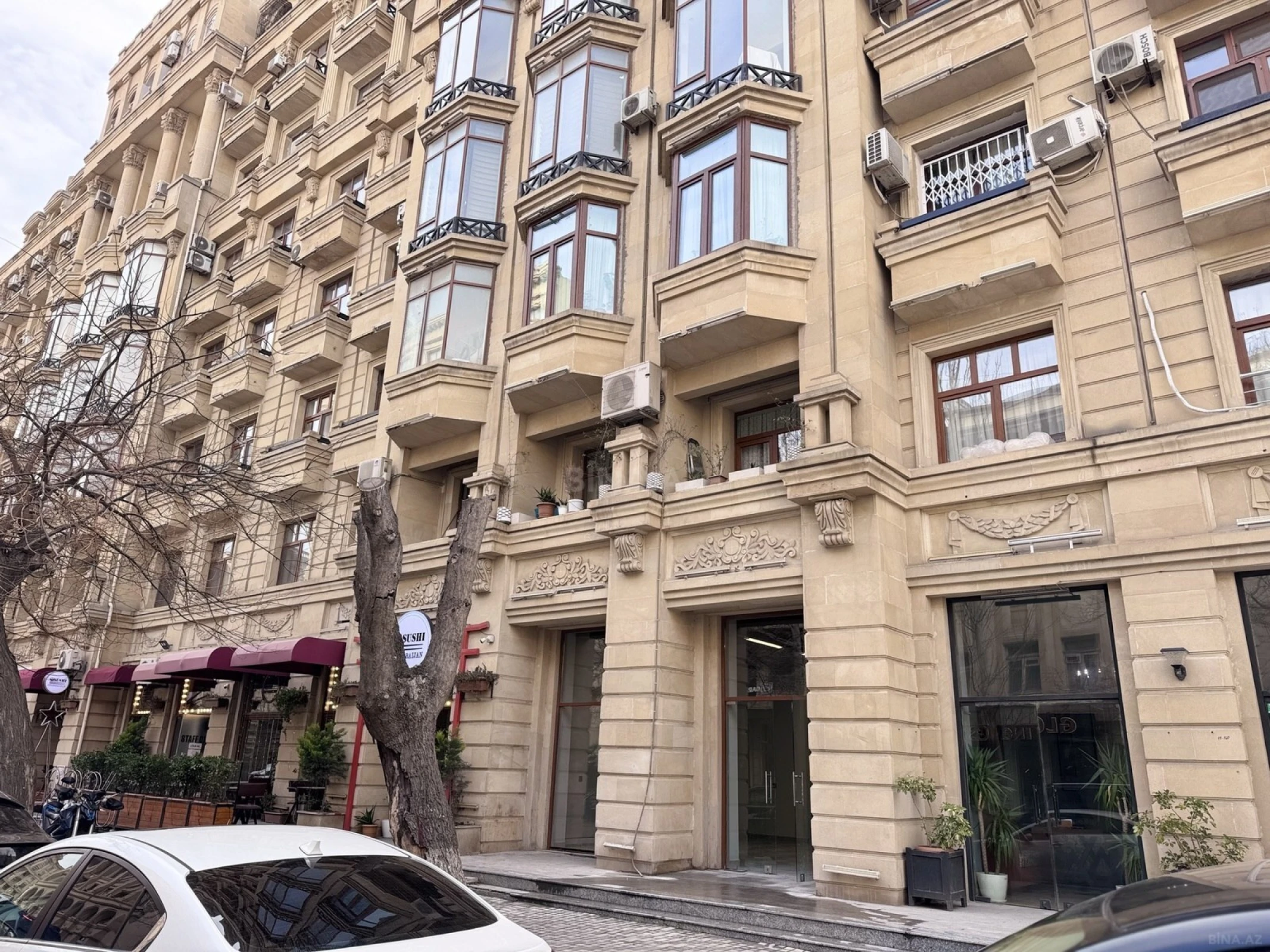 Satılır obyekt 68 m²