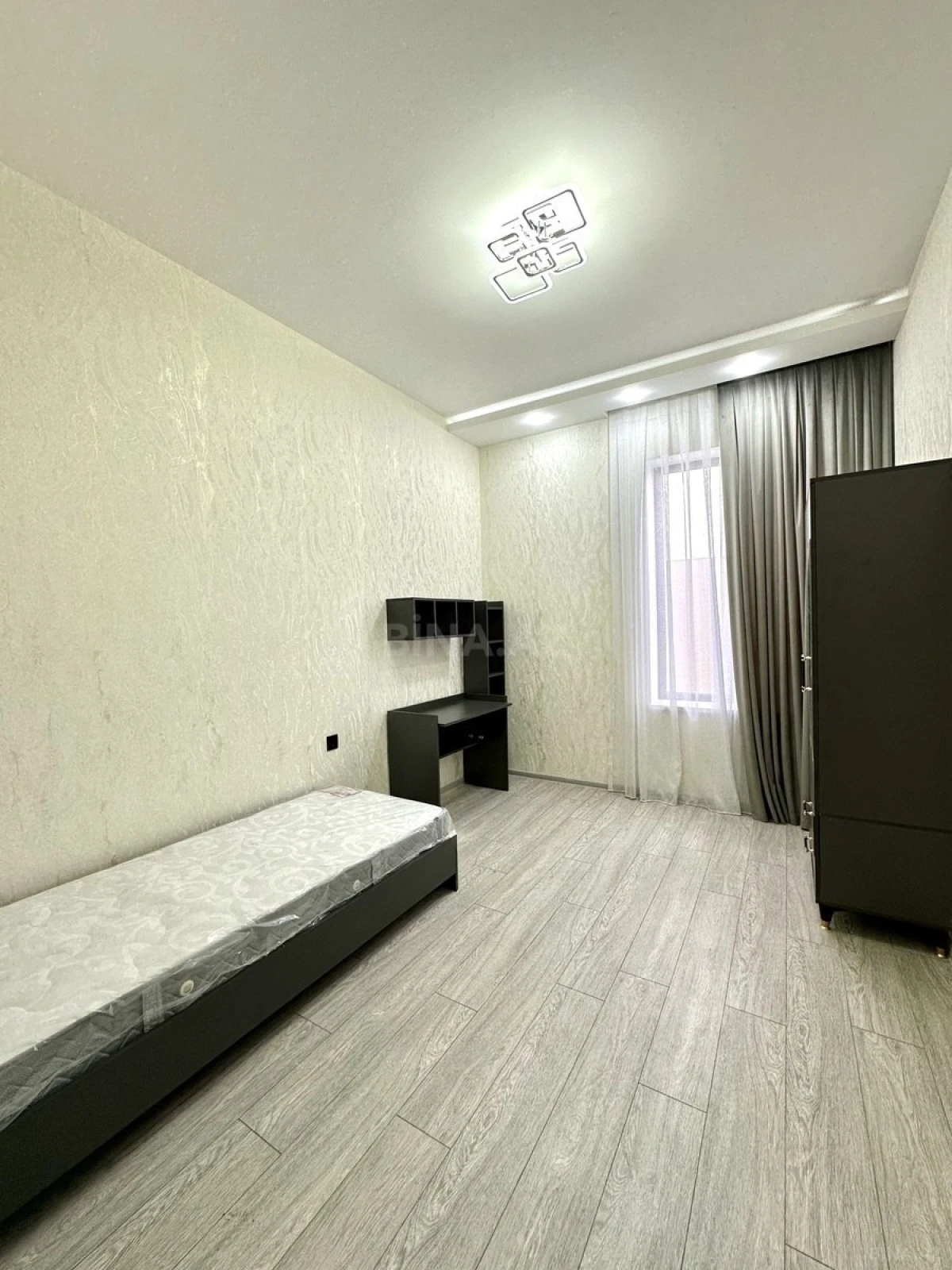 Satılır 4 otaqlı həyət evi 140 m²