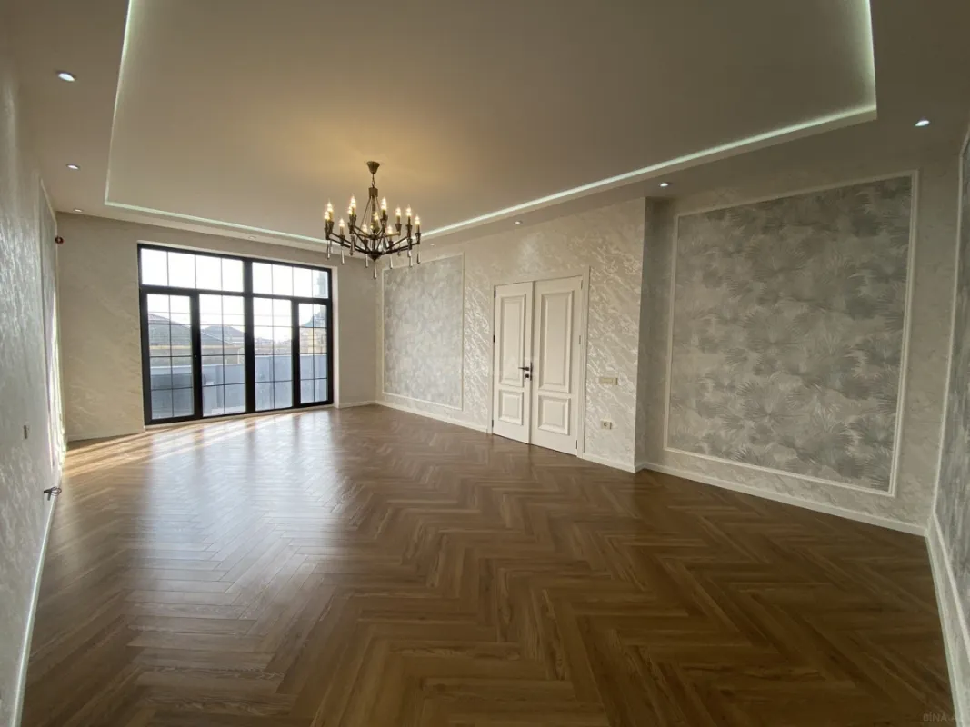 Satılır 4 otaqlı həyət evi 300 m²