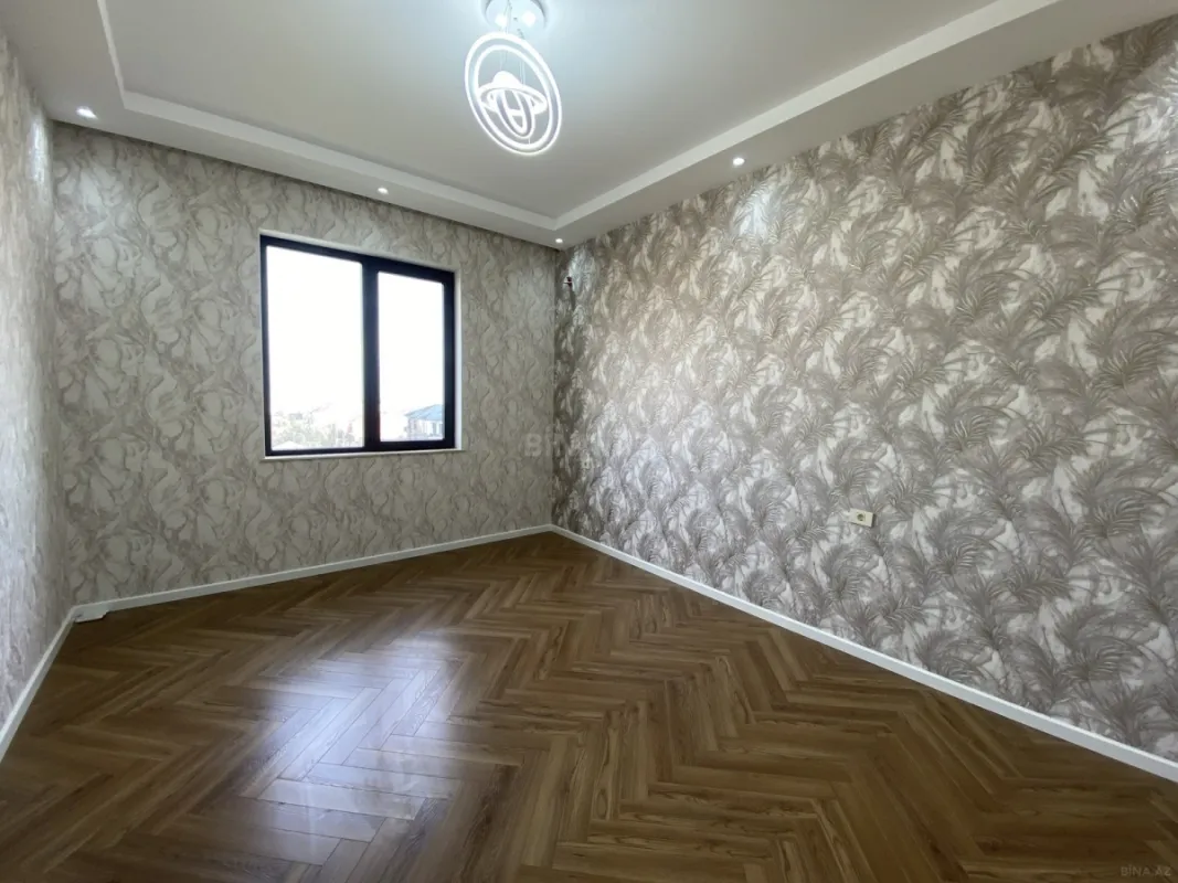 Satılır 4 otaqlı həyət evi 300 m²