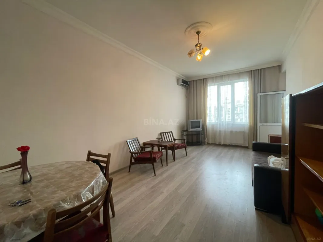Kirayə verilir 2 otaqlı mənzil 60 m²