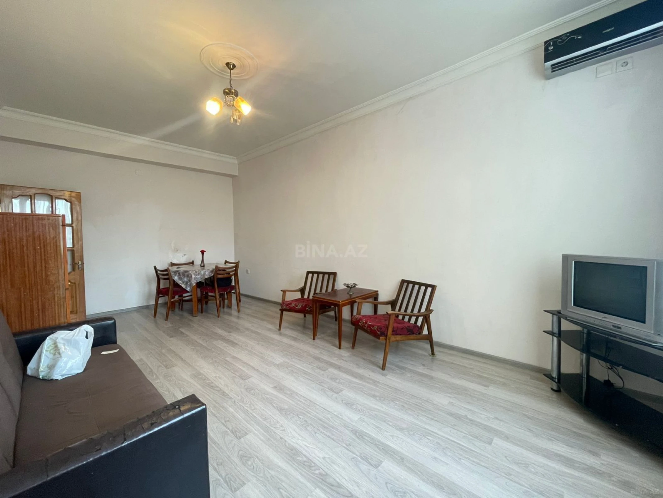 Kirayə verilir 2 otaqlı mənzil 60 m²
