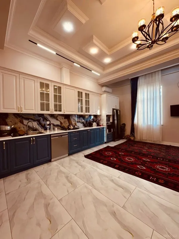 Satılır 4 otaqlı mənzil 210.5 m²