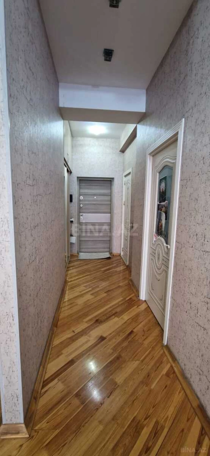 Satılır 2 otaqlı mənzil 70 m²