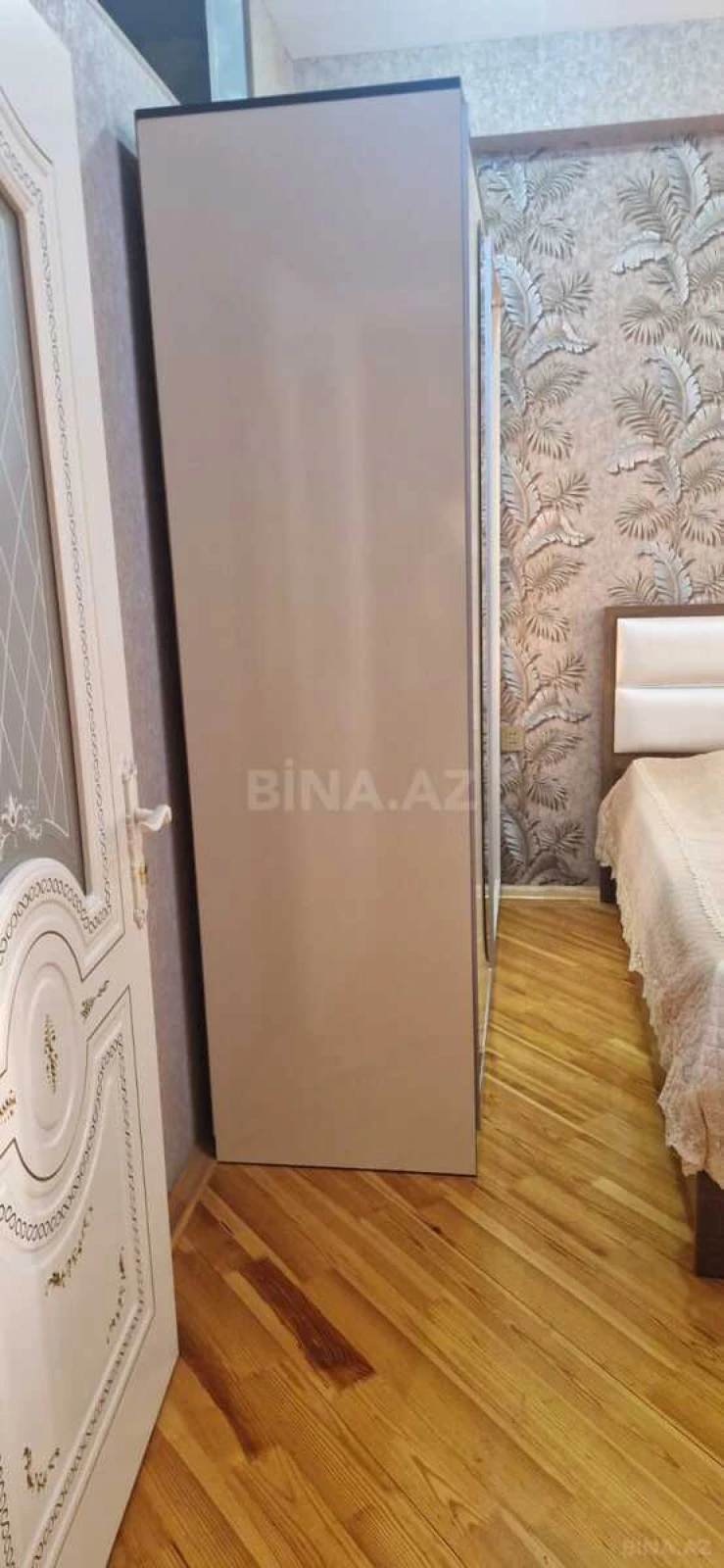 Satılır 2 otaqlı mənzil 70 m²