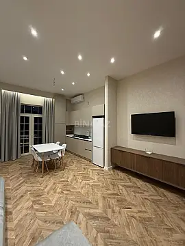 Kirayə verilir 2 otaqlı mənzil 66 m²