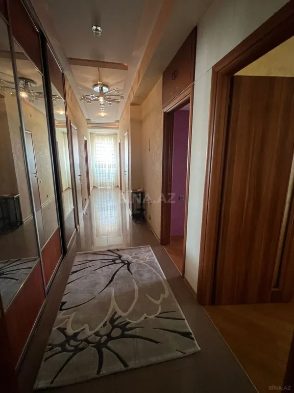 Kirayə verilir 4 otaqlı mənzil 180 m²