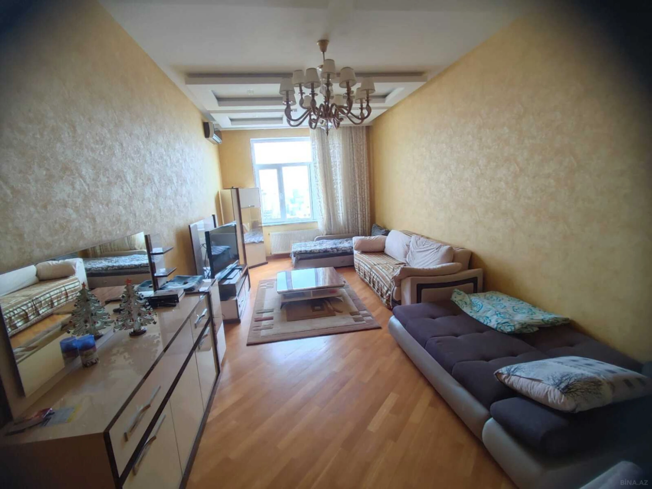 Kirayə verilir 4 otaqlı mənzil 180 m²