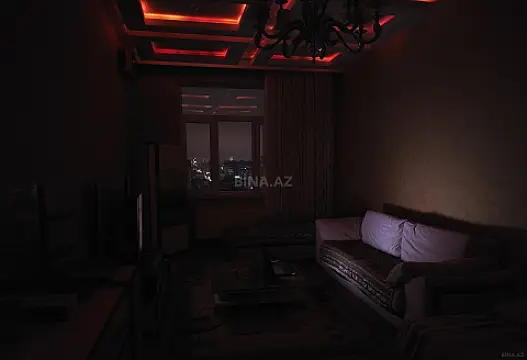 Kirayə verilir 4 otaqlı mənzil 180 m²