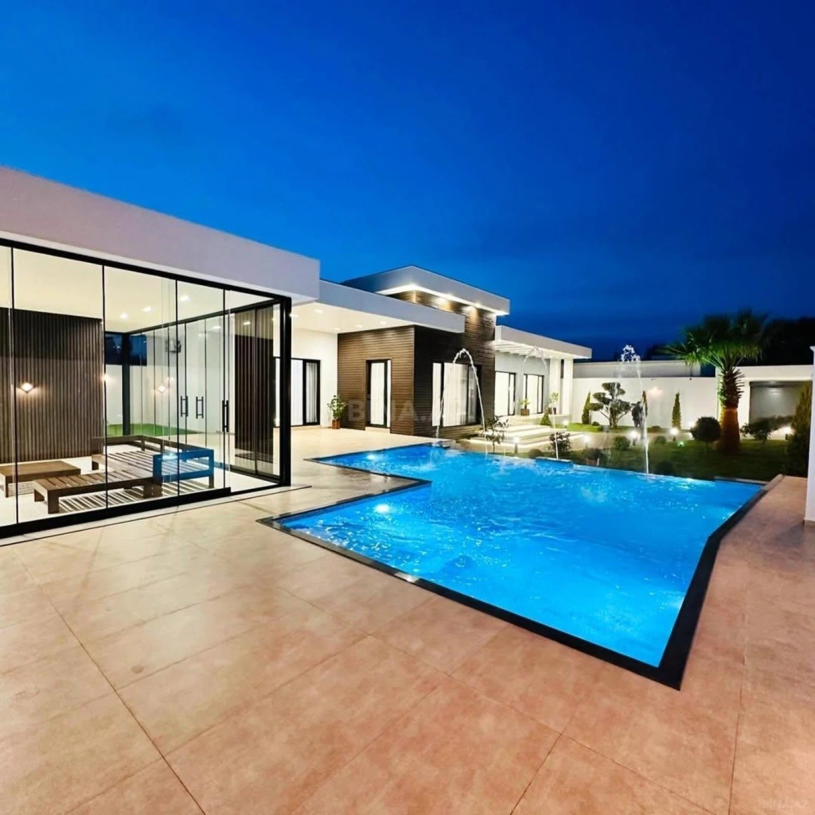 Kirayə verilir 4 otaqlı həyət evi 200 m²