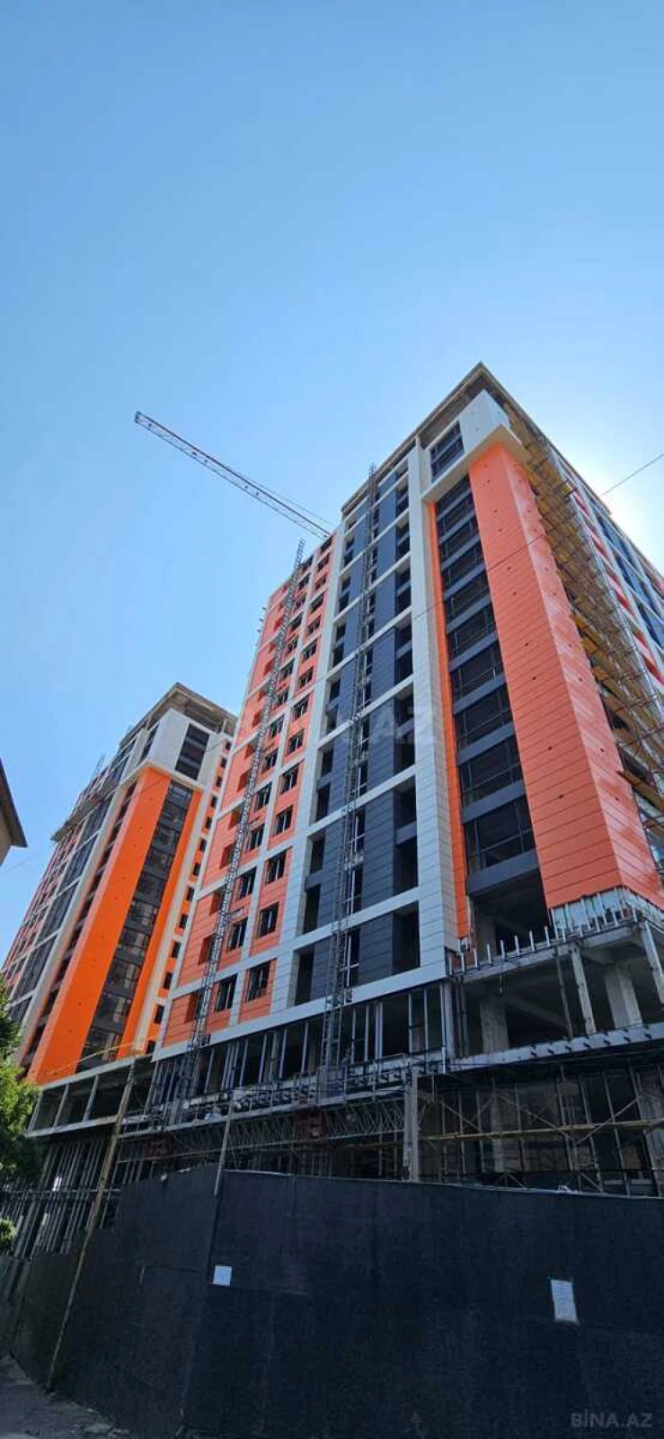 Satılır 3 otaqlı mənzil 123.5 m²