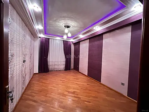 Satılır 3 otaqlı mənzil 134 m²