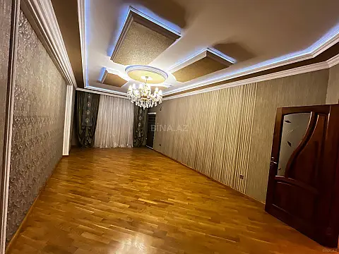 Satılır 3 otaqlı mənzil 134 m²