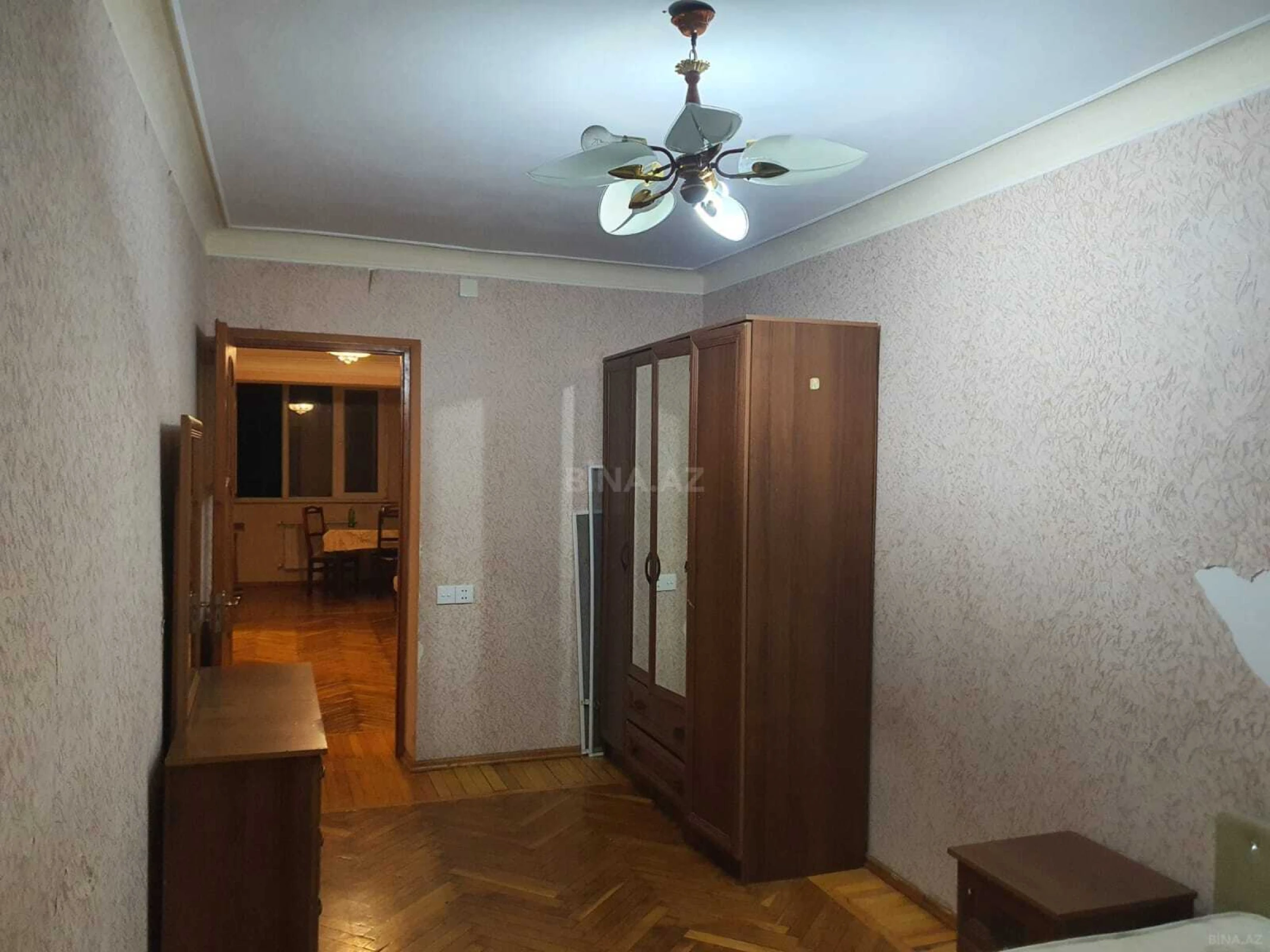 Satılır 2 otaqlı mənzil 55 m²