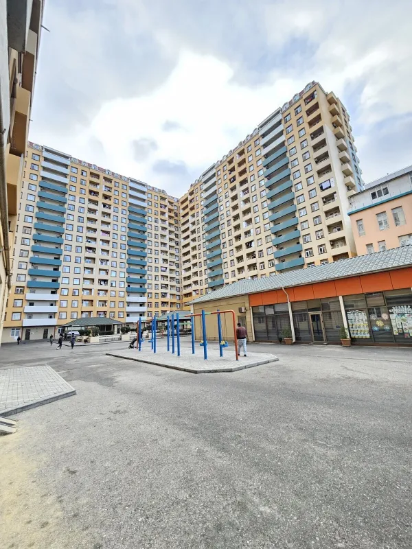 Satılır 2 otaqlı mənzil 60 m²