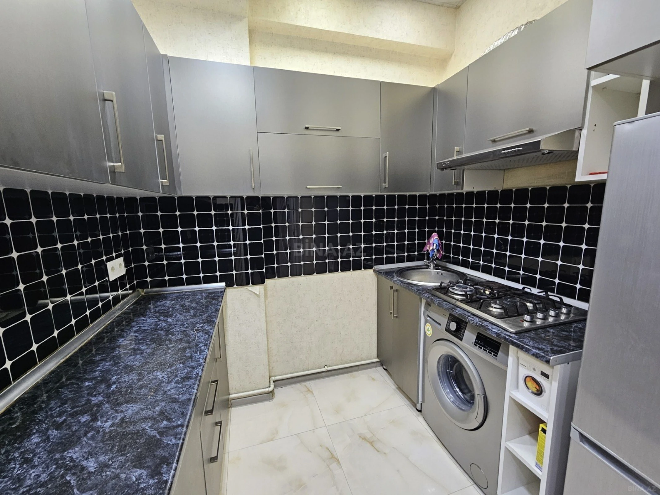 Satılır 2 otaqlı mənzil 60 m²