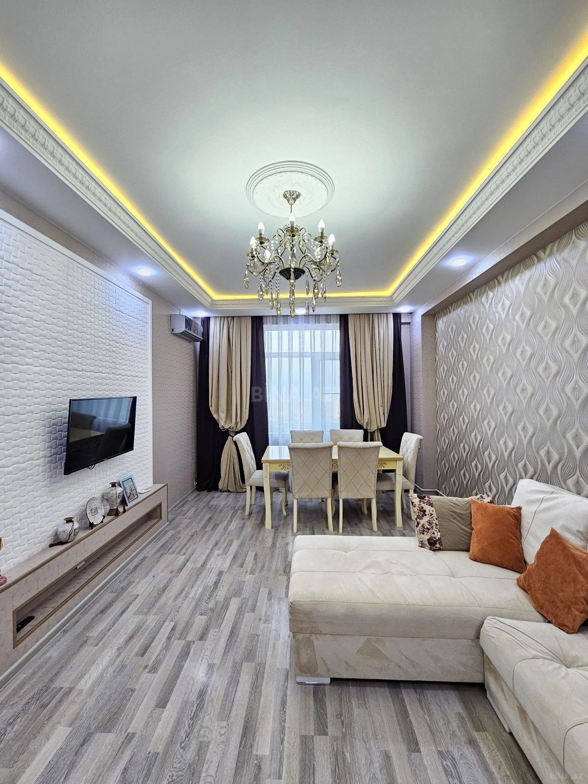 Satılır 2 otaqlı mənzil 60 m²