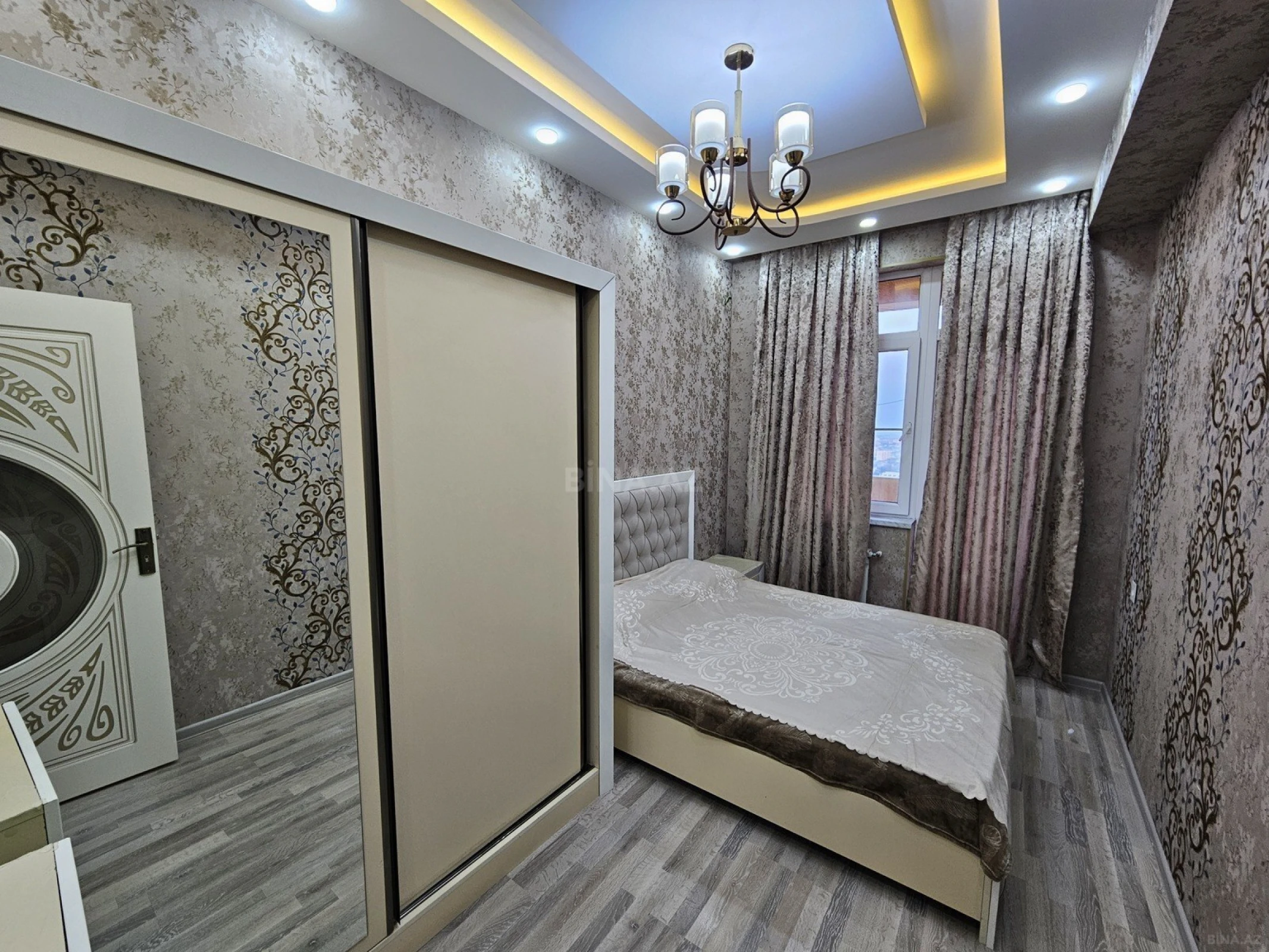 Satılır 2 otaqlı mənzil 60 m²