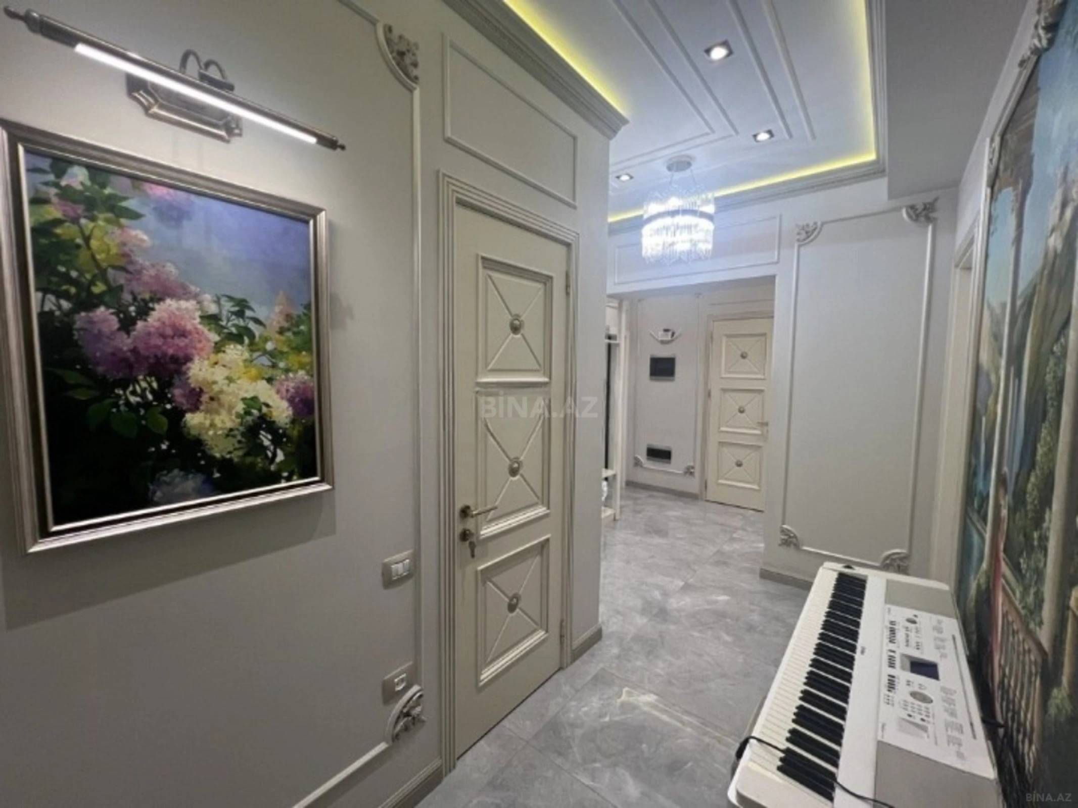 Satılır 3 otaqlı mənzil 115 m²